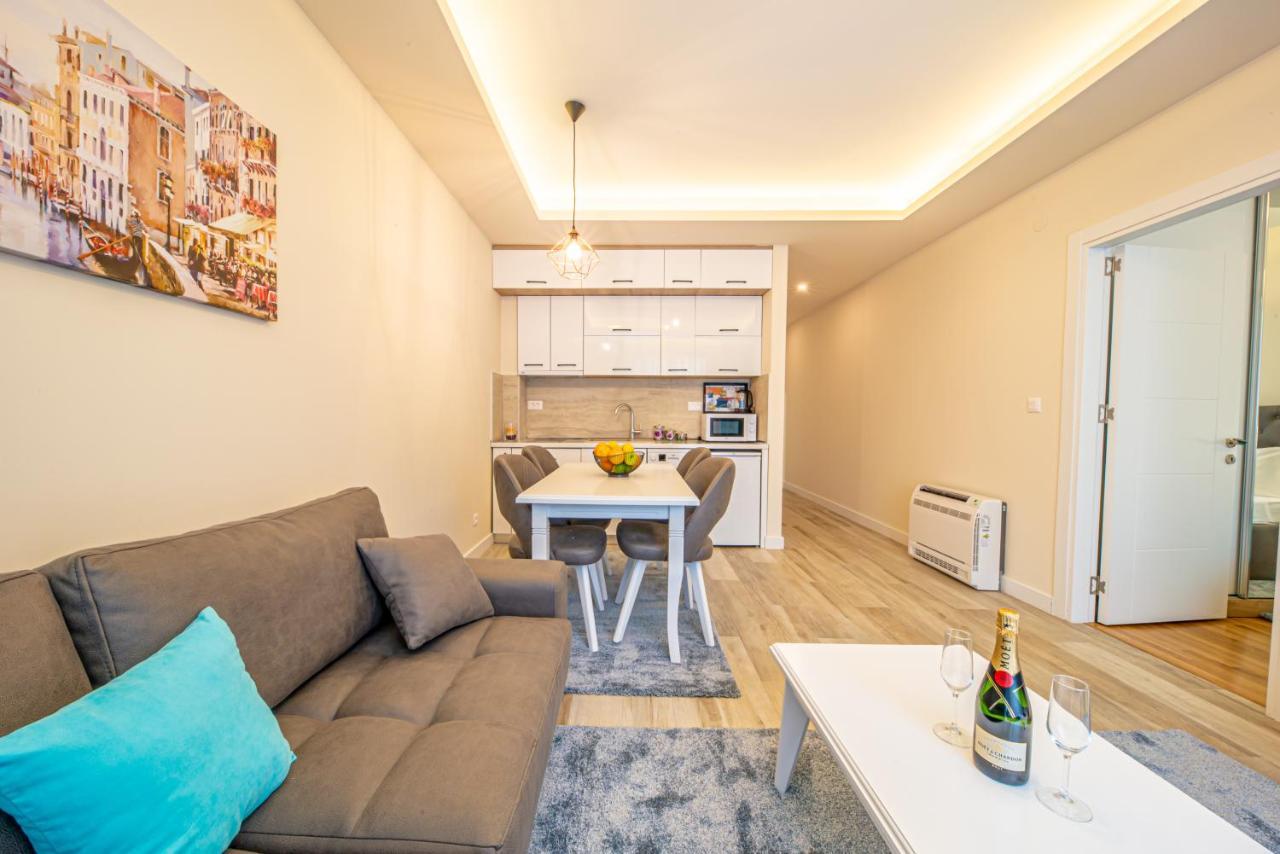 Mar Azul Apartments Petrovac Dış mekan fotoğraf