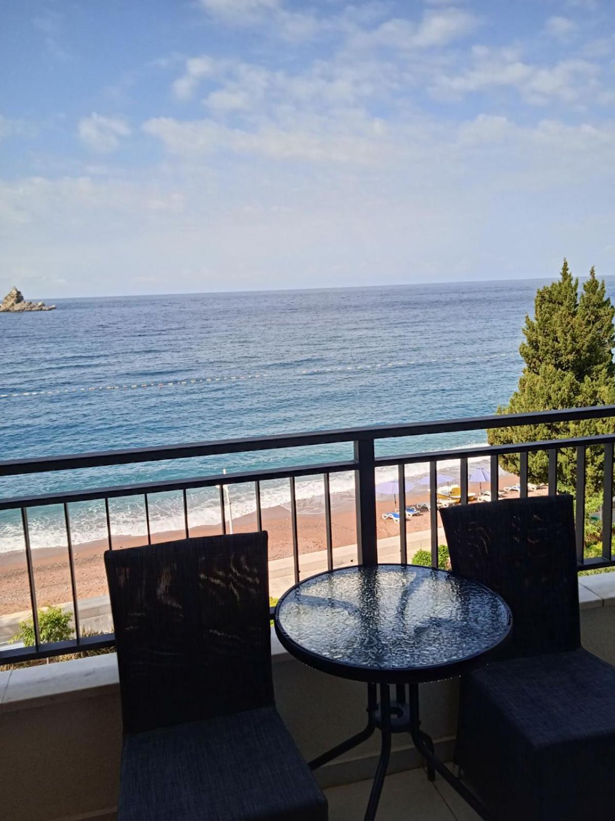 Mar Azul Apartments Petrovac Dış mekan fotoğraf